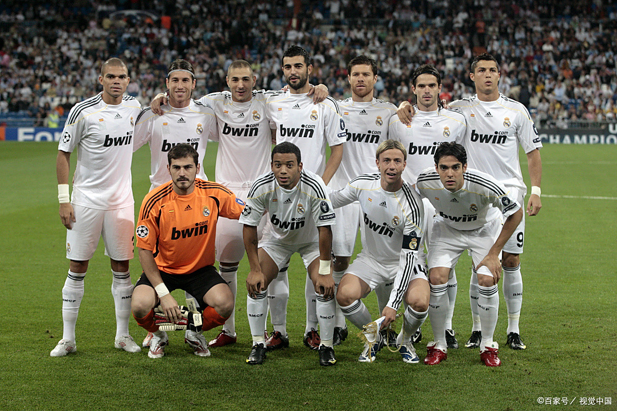 华体会体育-AC米兰险胜利物浦，凯恩乌龙送礼德甲  第2张