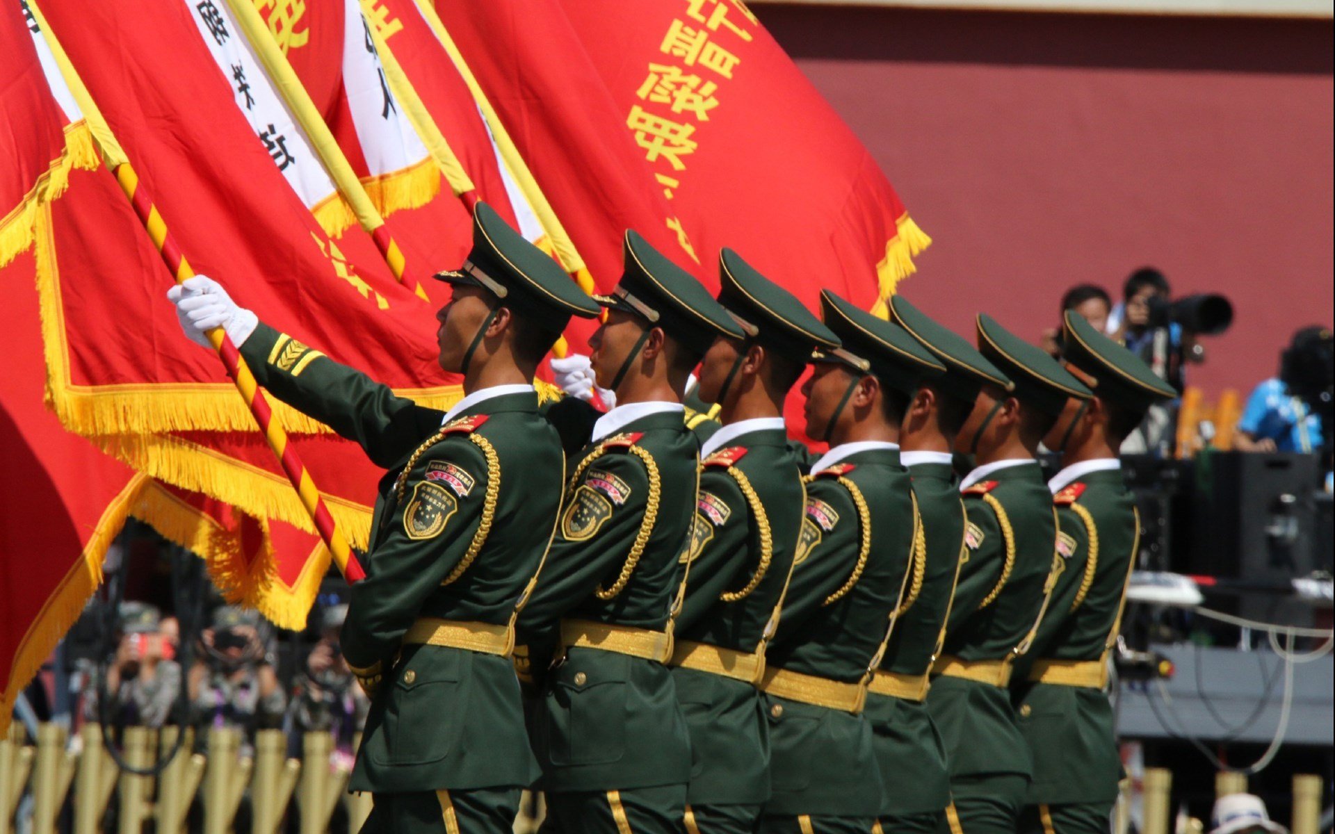 华体会-木雕与钢铁的对决，浙江队强压76人，伦纳德成为关键先生  第1张